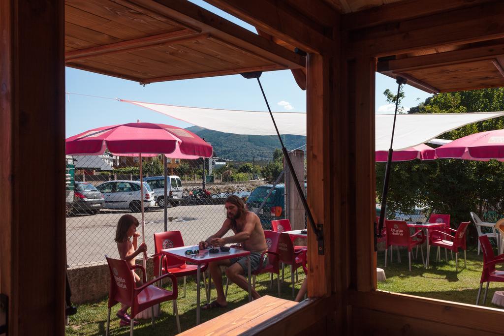 Hostal Tres Campanas Villafranca Del Bierzo Eksteriør billede